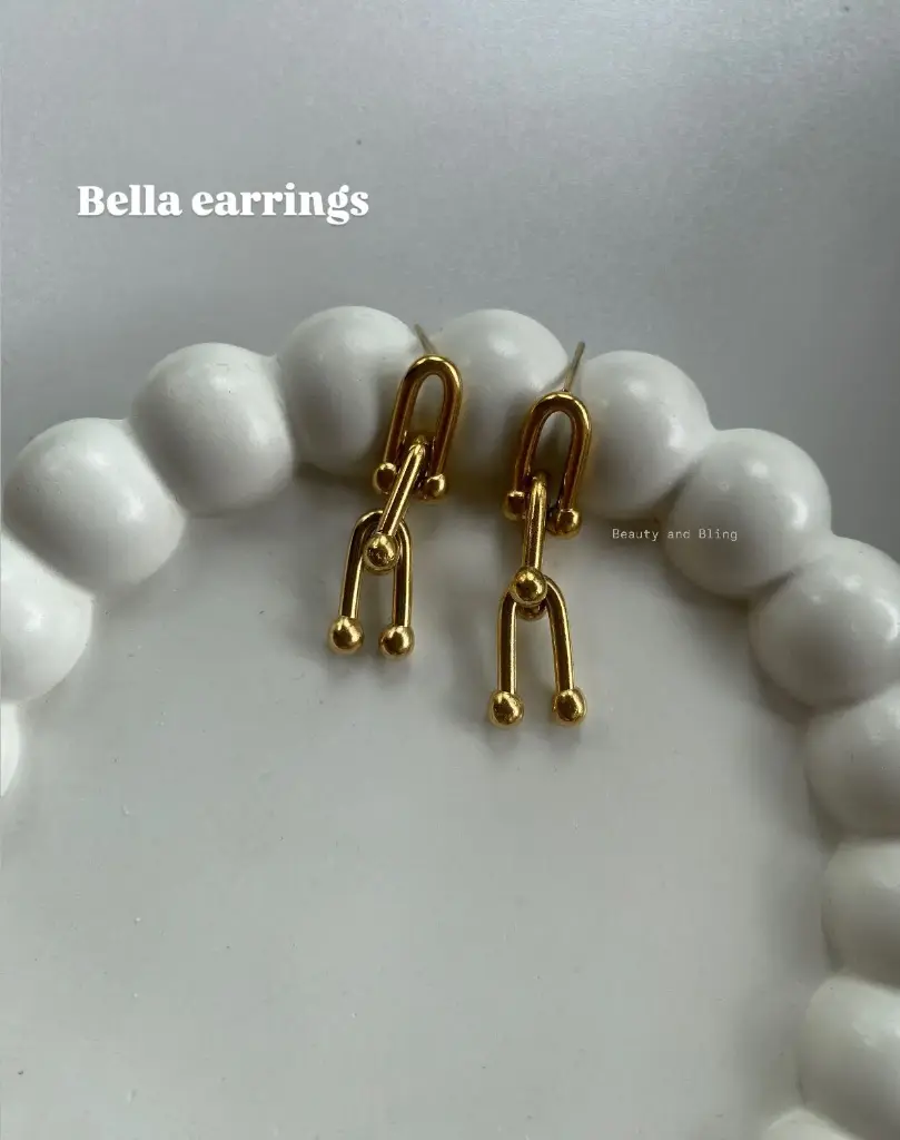 Bella earring