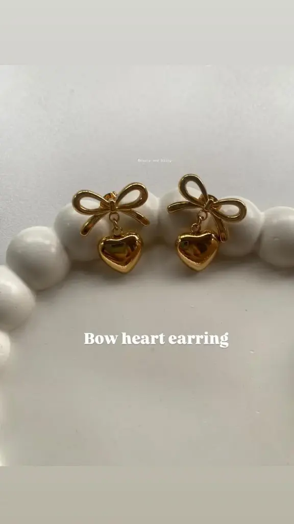 Bow heart earring